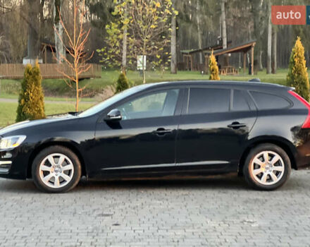 Черный Вольво B60, объемом двигателя 2.4 л и пробегом 235 тыс. км за 15290 $, фото 2 на Automoto.ua