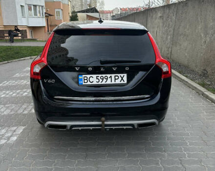Черный Вольво B60, объемом двигателя 2.4 л и пробегом 340 тыс. км за 12300 $, фото 4 на Automoto.ua