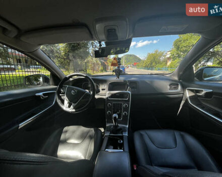 Чорний Вольво B60, об'ємом двигуна 1.97 л та пробігом 235 тис. км за 12700 $, фото 14 на Automoto.ua