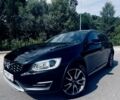 Черный Вольво B60, объемом двигателя 2.5 л и пробегом 240 тыс. км за 16500 $, фото 1 на Automoto.ua