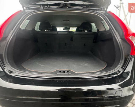 Черный Вольво B60, объемом двигателя 1.99 л и пробегом 212 тыс. км за 11800 $, фото 16 на Automoto.ua