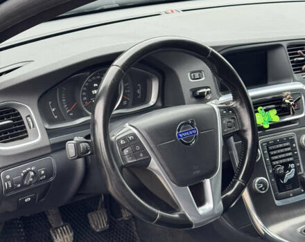 Черный Вольво B60, объемом двигателя 1.56 л и пробегом 246 тыс. км за 13800 $, фото 25 на Automoto.ua