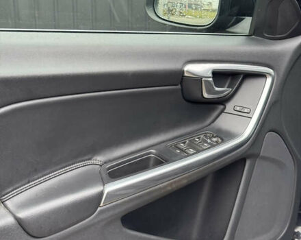 Черный Вольво B60, объемом двигателя 1.56 л и пробегом 246 тыс. км за 13800 $, фото 26 на Automoto.ua