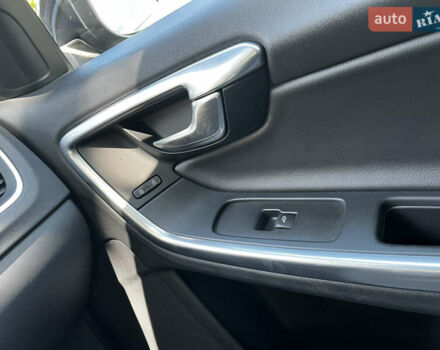 Чорний Вольво B60, об'ємом двигуна 1.97 л та пробігом 235 тис. км за 12700 $, фото 10 на Automoto.ua