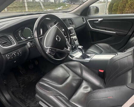 Черный Вольво B60, объемом двигателя 1.99 л и пробегом 212 тыс. км за 11800 $, фото 11 на Automoto.ua