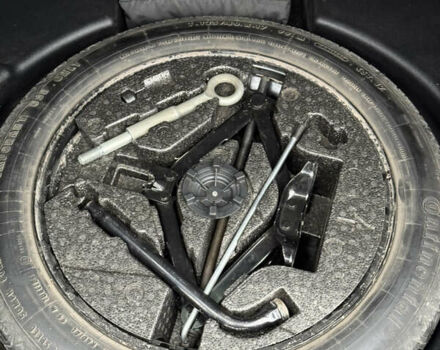 Черный Вольво B60, объемом двигателя 1.56 л и пробегом 246 тыс. км за 13800 $, фото 51 на Automoto.ua