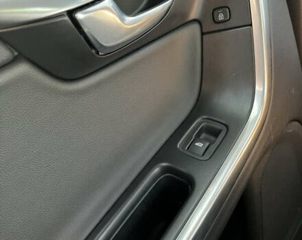 Чорний Вольво B60, об'ємом двигуна 1.97 л та пробігом 235 тис. км за 12700 $, фото 15 на Automoto.ua