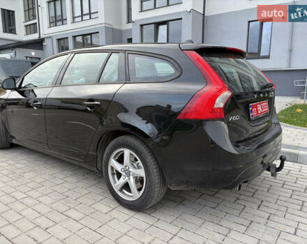 Черный Вольво B60, объемом двигателя 1.99 л и пробегом 260 тыс. км за 12300 $, фото 3 на Automoto.ua