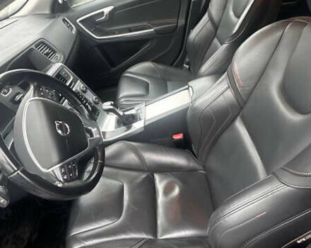 Черный Вольво B60, объемом двигателя 1.99 л и пробегом 212 тыс. км за 11800 $, фото 10 на Automoto.ua