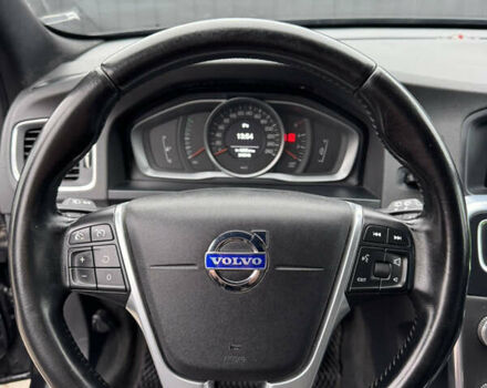 Черный Вольво B60, объемом двигателя 1.56 л и пробегом 246 тыс. км за 13800 $, фото 36 на Automoto.ua