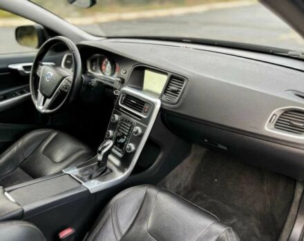 Черный Вольво B60, объемом двигателя 2.5 л и пробегом 78 тыс. км за 5300 $, фото 7 на Automoto.ua