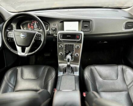 Черный Вольво B60, объемом двигателя 2.5 л и пробегом 78 тыс. км за 5300 $, фото 6 на Automoto.ua