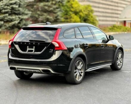 Черный Вольво B60, объемом двигателя 2.5 л и пробегом 78 тыс. км за 5300 $, фото 5 на Automoto.ua