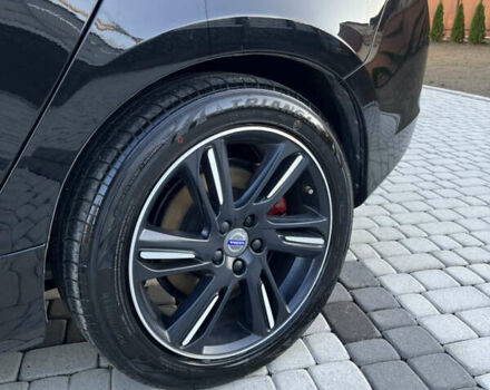Черный Вольво B60, объемом двигателя 1.97 л и пробегом 49 тыс. км за 18500 $, фото 26 на Automoto.ua