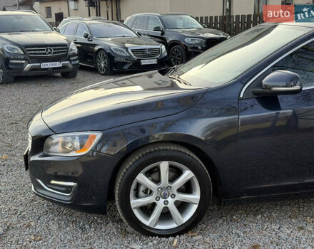 Черный Вольво B60, объемом двигателя 2 л и пробегом 148 тыс. км за 12200 $, фото 5 на Automoto.ua