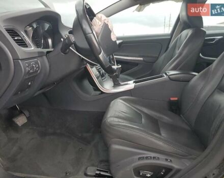 Вольво B60 2017 в Ровно на Automoto.ua Черный Вольво B60, объемом двигателя 2 л и пробегом 127 тыс. км за 6999 $, фото 6 на Automoto.ua