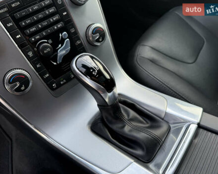 Черный Вольво B60, объемом двигателя 2 л и пробегом 148 тыс. км за 12200 $, фото 36 на Automoto.ua