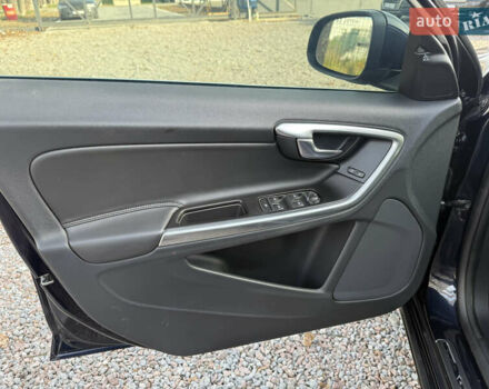 Черный Вольво B60, объемом двигателя 2 л и пробегом 148 тыс. км за 12200 $, фото 29 на Automoto.ua