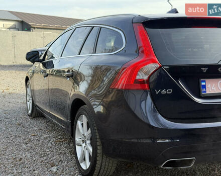 Черный Вольво B60, объемом двигателя 2 л и пробегом 148 тыс. км за 12200 $, фото 11 на Automoto.ua