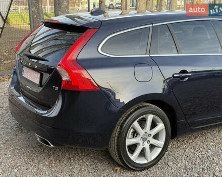 Черный Вольво B60, объемом двигателя 2 л и пробегом 148 тыс. км за 12200 $, фото 18 на Automoto.ua