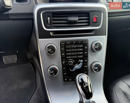 Черный Вольво B60, объемом двигателя 2 л и пробегом 148 тыс. км за 12200 $, фото 37 на Automoto.ua