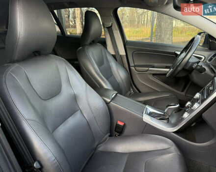 Черный Вольво B60, объемом двигателя 2 л и пробегом 148 тыс. км за 12200 $, фото 63 на Automoto.ua