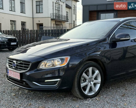 Черный Вольво B60, объемом двигателя 2 л и пробегом 148 тыс. км за 12200 $, фото 2 на Automoto.ua