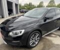 Черный Вольво B60, объемом двигателя 2 л и пробегом 237 тыс. км за 13500 $, фото 1 на Automoto.ua
