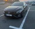 Черный Вольво B60, объемом двигателя 1.98 л и пробегом 235 тыс. км за 17000 $, фото 1 на Automoto.ua