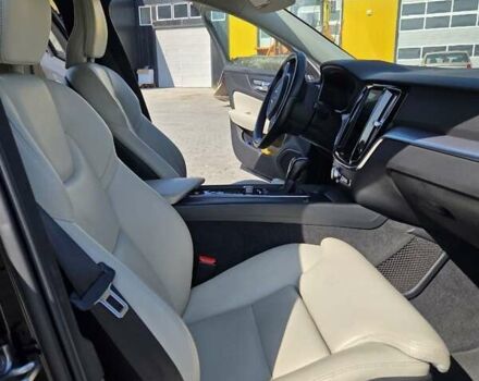 Черный Вольво B60, объемом двигателя 1.97 л и пробегом 194 тыс. км за 22550 $, фото 11 на Automoto.ua