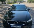Черный Вольво B60, объемом двигателя 1.97 л и пробегом 276 тыс. км за 22000 $, фото 1 на Automoto.ua