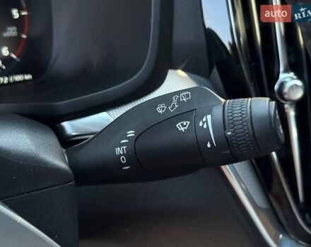 Черный Вольво B60, объемом двигателя 2 л и пробегом 255 тыс. км за 20999 $, фото 31 на Automoto.ua