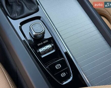 Черный Вольво B60, объемом двигателя 2 л и пробегом 255 тыс. км за 20999 $, фото 39 на Automoto.ua