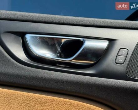 Черный Вольво B60, объемом двигателя 2 л и пробегом 255 тыс. км за 20999 $, фото 19 на Automoto.ua