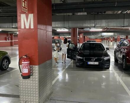 Черный Вольво B60, объемом двигателя 1.97 л и пробегом 220 тыс. км за 23790 $, фото 25 на Automoto.ua