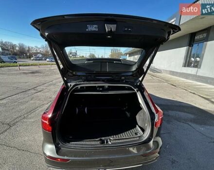 Черный Вольво B60, объемом двигателя 1.97 л и пробегом 239 тыс. км за 22800 $, фото 17 на Automoto.ua