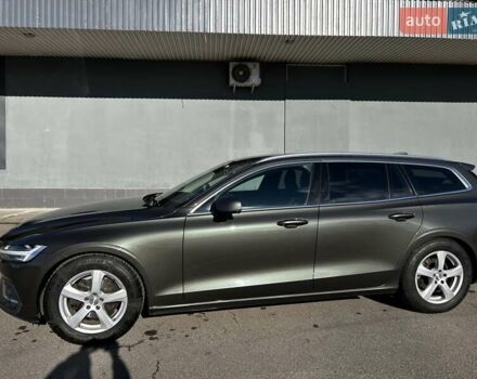 Черный Вольво B60, объемом двигателя 1.97 л и пробегом 239 тыс. км за 22800 $, фото 3 на Automoto.ua