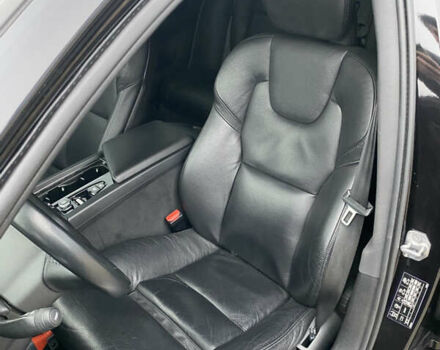 Черный Вольво B60, объемом двигателя 1.97 л и пробегом 106 тыс. км за 23999 $, фото 14 на Automoto.ua