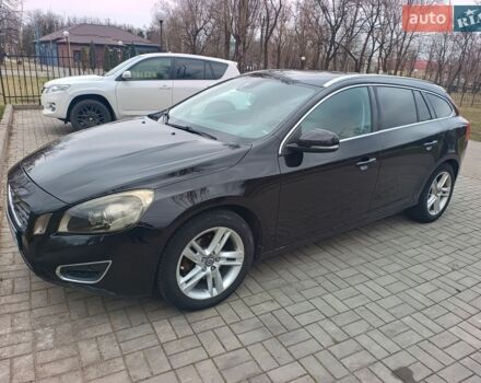 Чорний Вольво B60, об'ємом двигуна 1.98 л та пробігом 298 тис. км за 9999 $, фото 1 на Automoto.ua