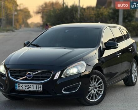 Чорний Вольво B60, об'ємом двигуна 1.6 л та пробігом 290 тис. км за 7650 $, фото 1 на Automoto.ua