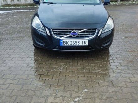 Чорний Вольво B60, об'ємом двигуна 1.98 л та пробігом 294 тис. км за 8500 $, фото 1 на Automoto.ua