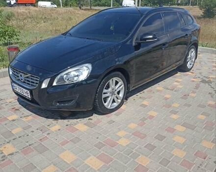 Черный Вольво B60, объемом двигателя 1.56 л и пробегом 195 тыс. км за 11000 $, фото 1 на Automoto.ua
