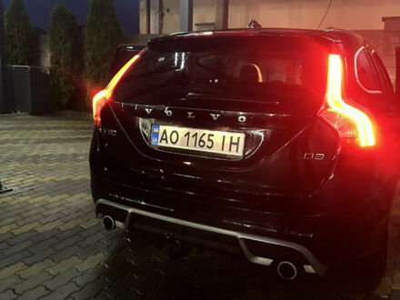 Черный Вольво B60, объемом двигателя 1.98 л и пробегом 252 тыс. км за 12500 $, фото 1 на Automoto.ua