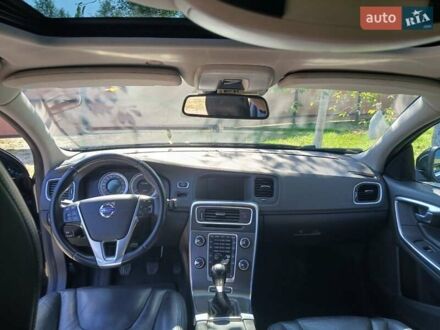 Чорний Вольво B60, об'ємом двигуна 1.98 л та пробігом 260 тис. км за 11000 $, фото 1 на Automoto.ua
