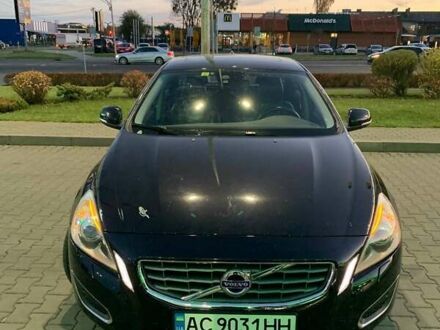 Черный Вольво B60, объемом двигателя 1.98 л и пробегом 263 тыс. км за 10600 $, фото 1 на Automoto.ua