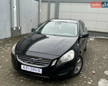 Чорний Вольво B60, об'ємом двигуна 1.56 л та пробігом 243 тис. км за 5300 $, фото 1 на Automoto.ua