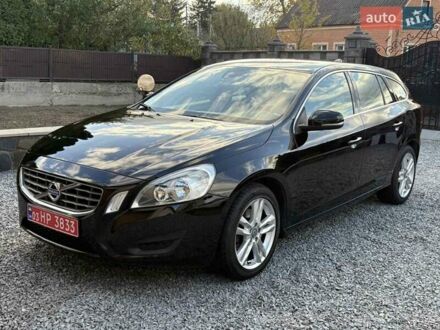 Чорний Вольво B60, об'ємом двигуна 1.99 л та пробігом 257 тис. км за 12200 $, фото 1 на Automoto.ua