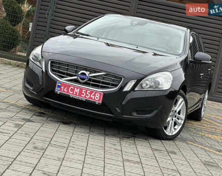 Черный Вольво B60, объемом двигателя 1.6 л и пробегом 214 тыс. км за 10499 $, фото 1 на Automoto.ua