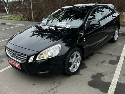 Черный Вольво B60, объемом двигателя 2.4 л и пробегом 265 тыс. км за 11500 $, фото 1 на Automoto.ua