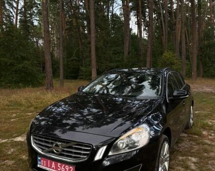 Чорний Вольво B60, об'ємом двигуна 2.4 л та пробігом 260 тис. км за 13200 $, фото 1 на Automoto.ua